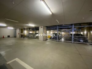 グランドメゾン白金三光坂の駐車場
