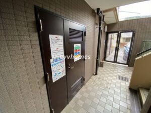 朝日エンブレム白金南(ゴミ置き場)