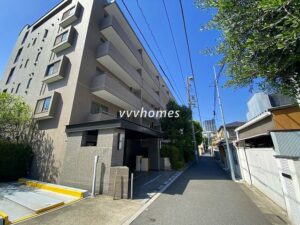 ファーストビレッジ白金台の方角