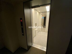 PrimeArt白金台のエレベーター