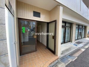 フレンドリー白金のエントランス