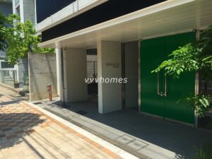 白金ウエスト(エントランス)