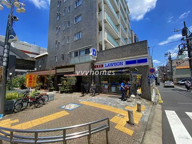 パレステュディオ白金(最寄りのコンビニ)