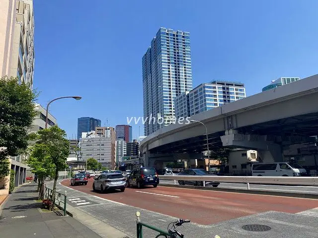 シンシア白金山北ホームズ(明治通り・バス停)