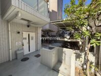 パークリュクス白金monoグレージュ（ごみ置き場・駐輪場）