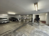 ロイヤル白金ガーデン（駐車場・駐輪場）