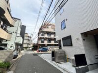 リナーレ白金(前面道路)