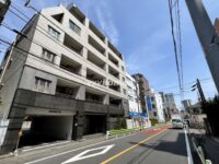 エルラフィナ白金（前面道路）